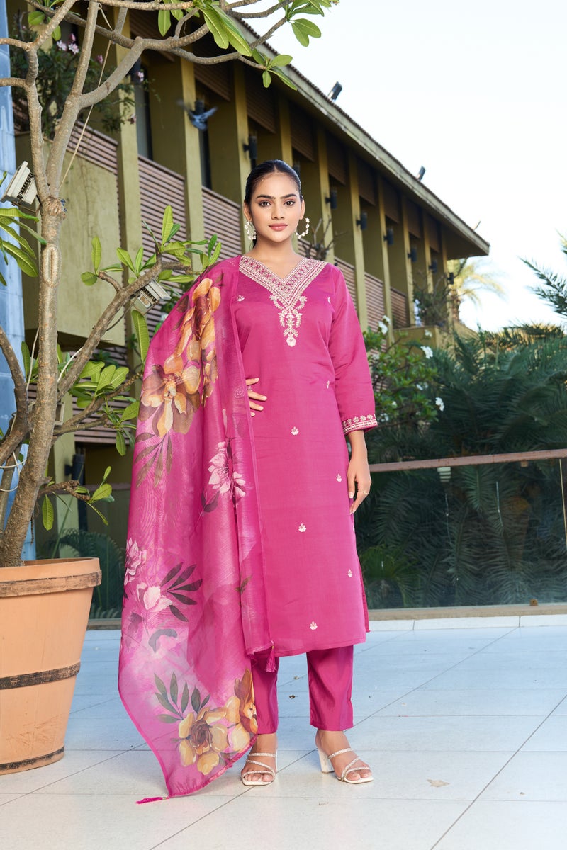 VISHVA CREATION Rani Pink Straight Kurta Set for Women - Image 2